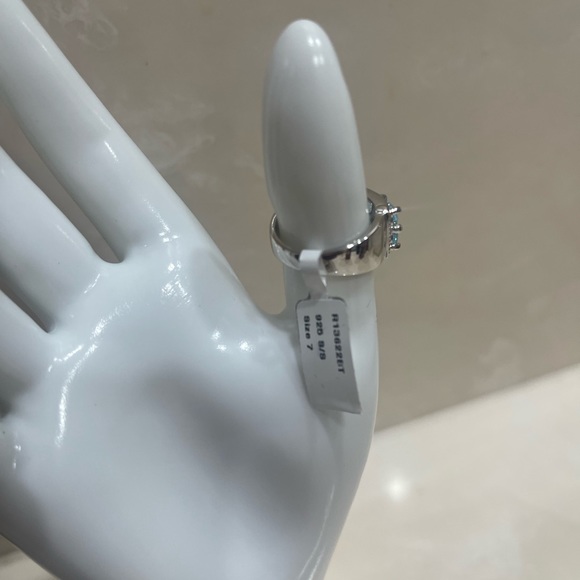 Sale‼️Sterling Silver Topaz Ladies' Ring- Size 7 - - Picture 12 of 12